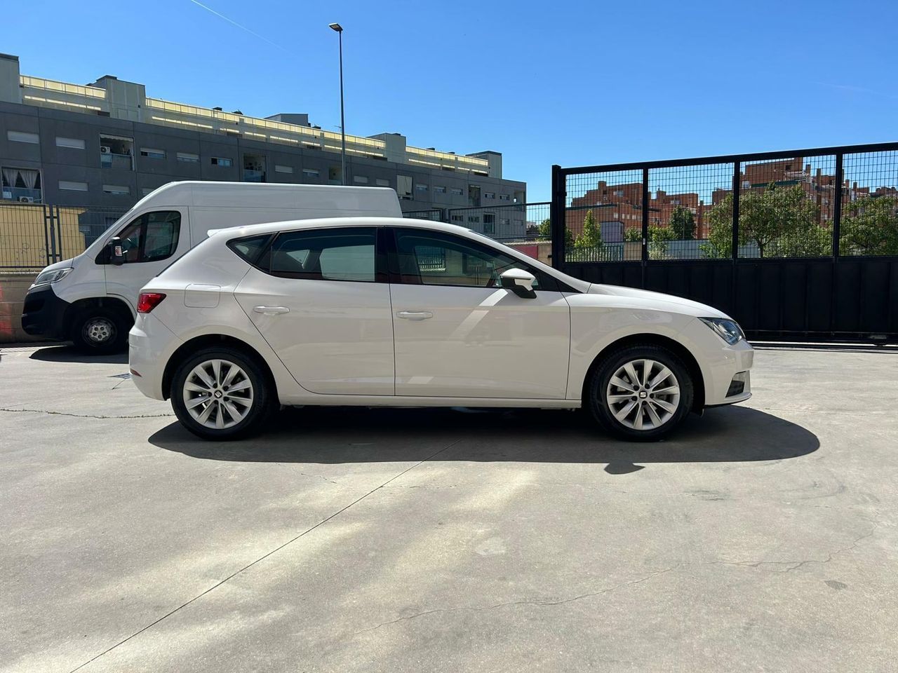 Seat Leon 1.6 TDI 85kW (115CV) St&Sp Style - Foto 2