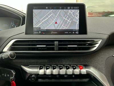 Peugeot 5008 Allure 1.2L PureTech 96kW (130CV) S&S