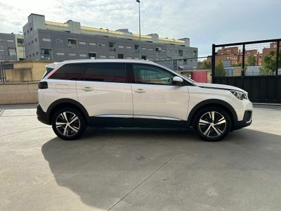 Peugeot 5008 Allure 1.2L PureTech 96kW (130CV) S&S