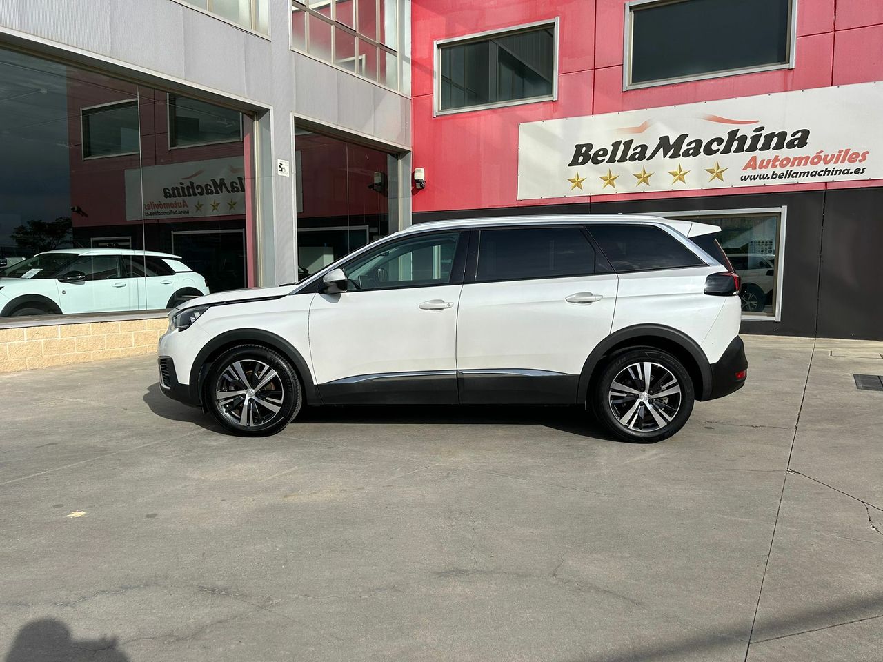 Peugeot 5008 Allure 1.2L PureTech 96kW (130CV) S&S - Foto 2