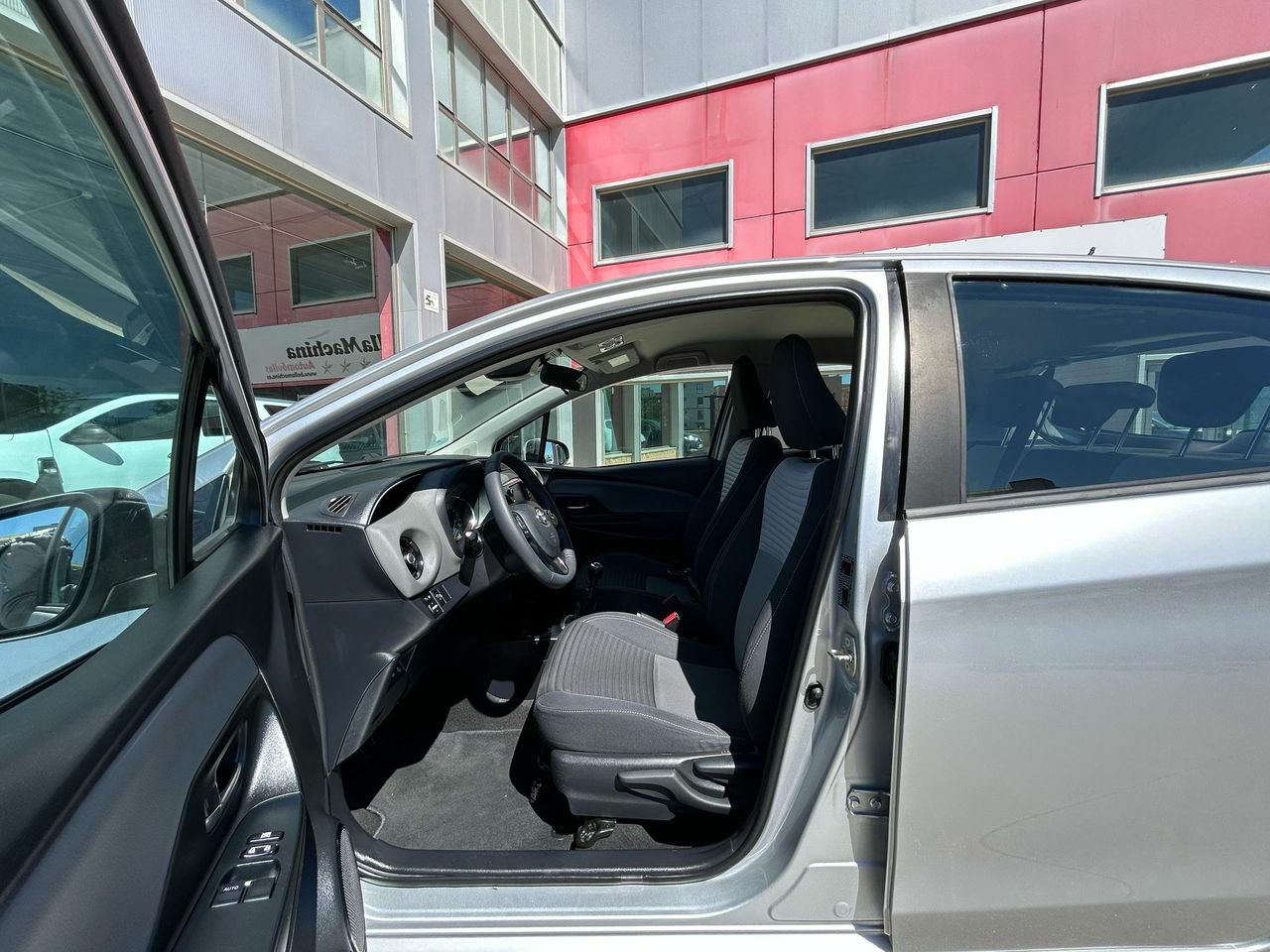 Toyota Yaris 1.5 110 Active Tech - Foto 2