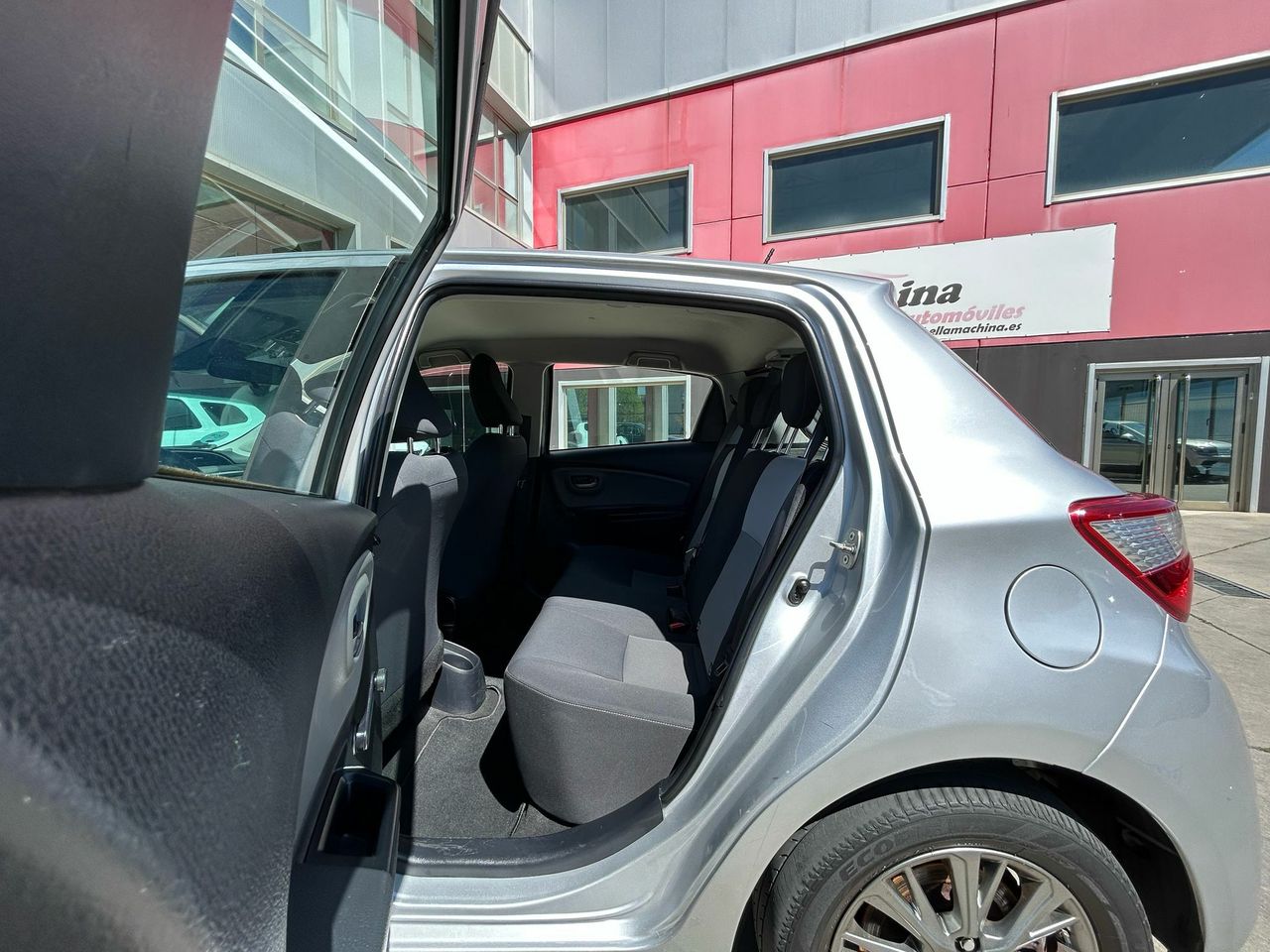 Toyota Yaris 1.5 110 Active Tech - Foto 2