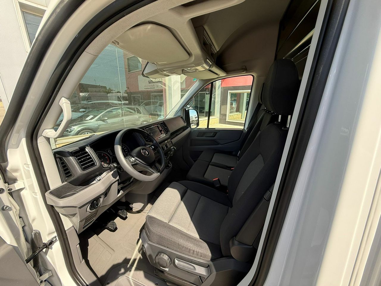 Volkswagen Crafter L3 H2 140 CV  - Foto 2