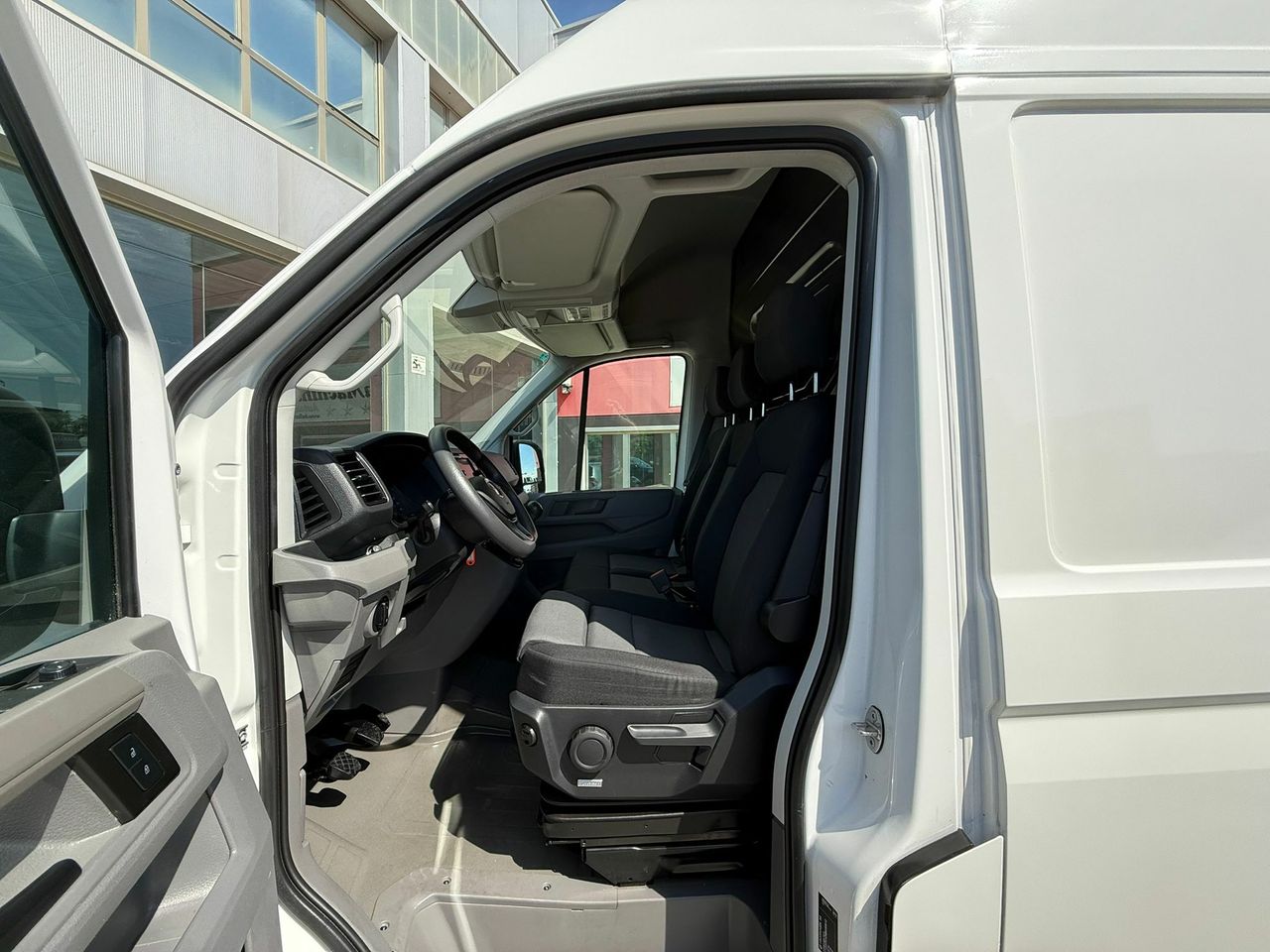 Volkswagen Crafter L3 H2 140 CV  - Foto 2