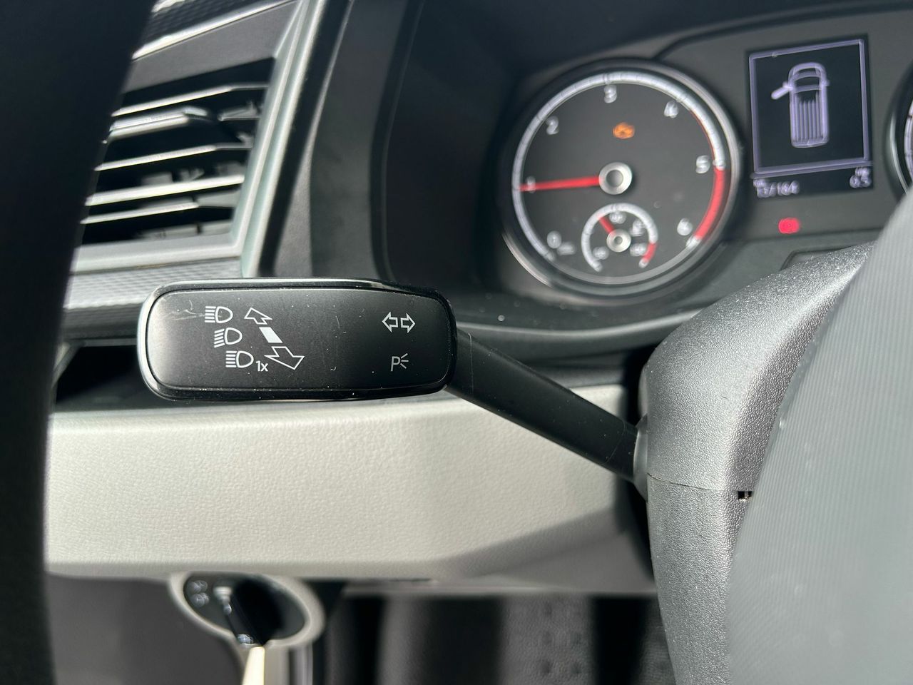 Volkswagen Transporter 2.0 TDI 110CV  - Foto 2