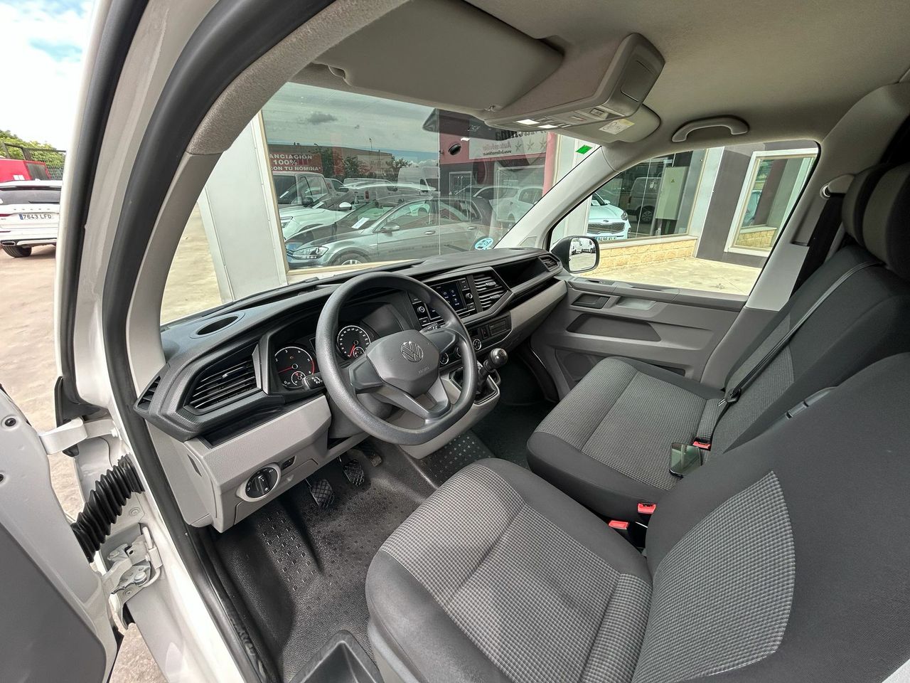 Volkswagen Transporter 2.0 TDI 110CV  - Foto 2