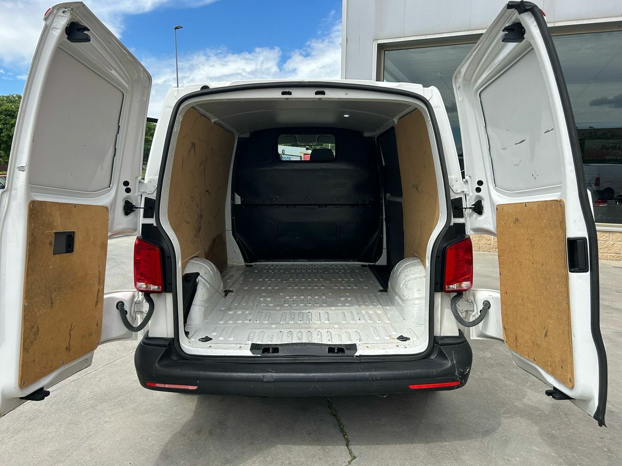 Volkswagen Transporter 2.0 TDI 110CV  - Foto 2