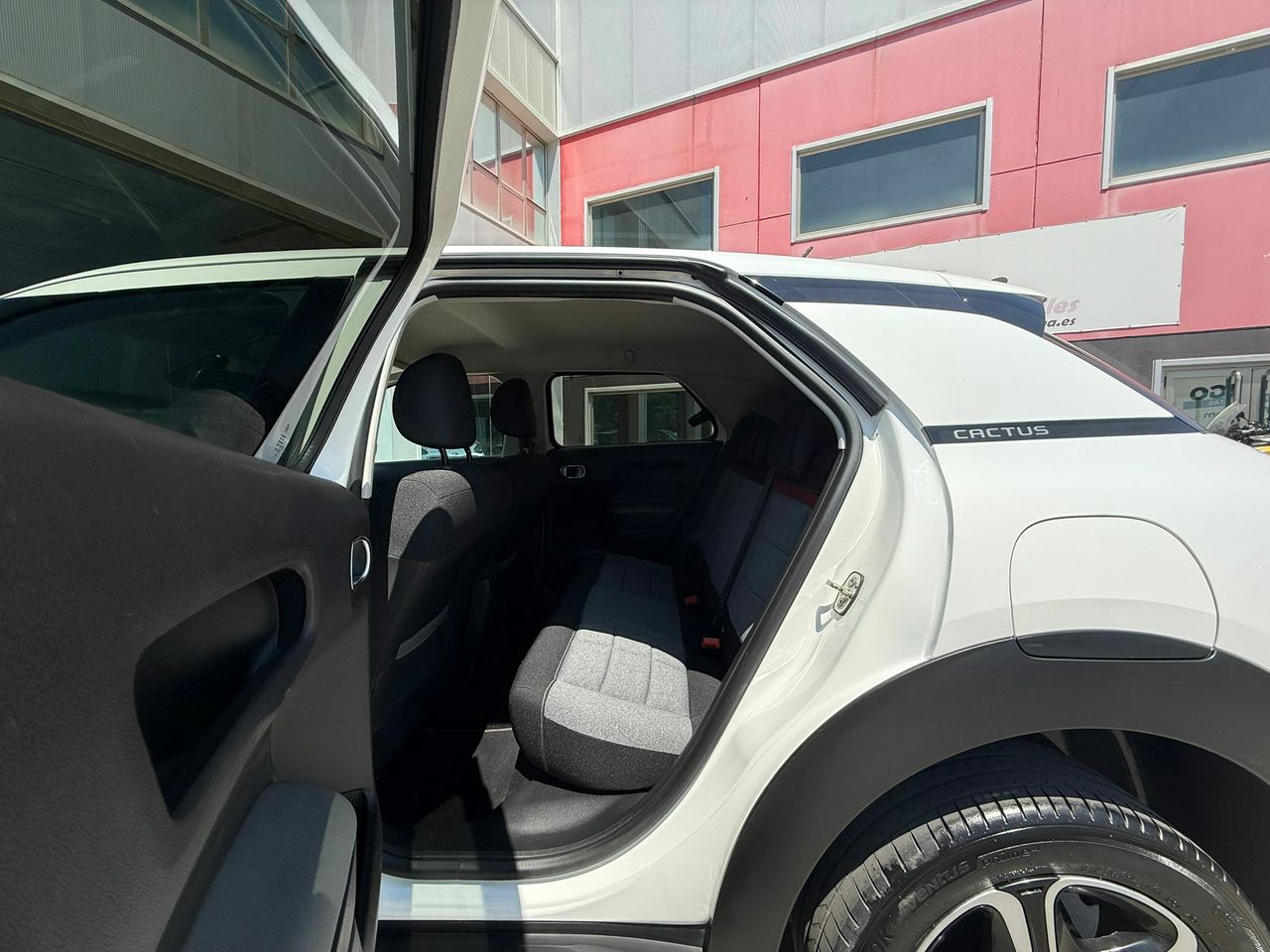 Citroën C4 Cactus BlueHDi 100 S&S Feel - Foto 2