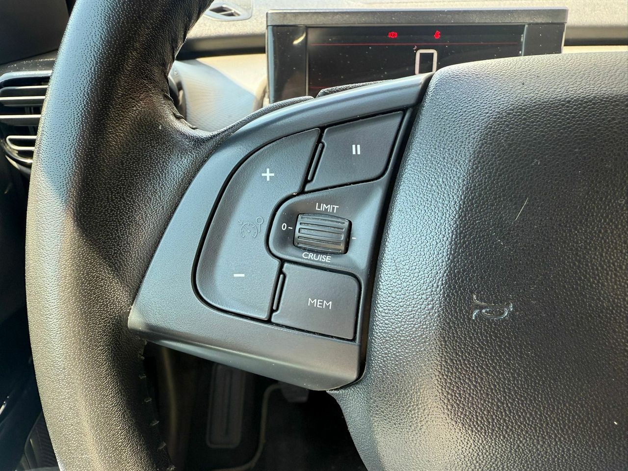 Citroën C4 Cactus BlueHDi 100 S&S Feel - Foto 2
