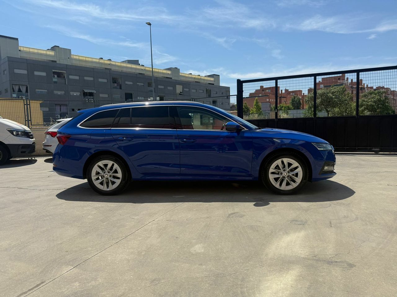 Skoda Octavia Combi 2.0 TDI 110kW(150CV) DSG Ambition - Foto 2