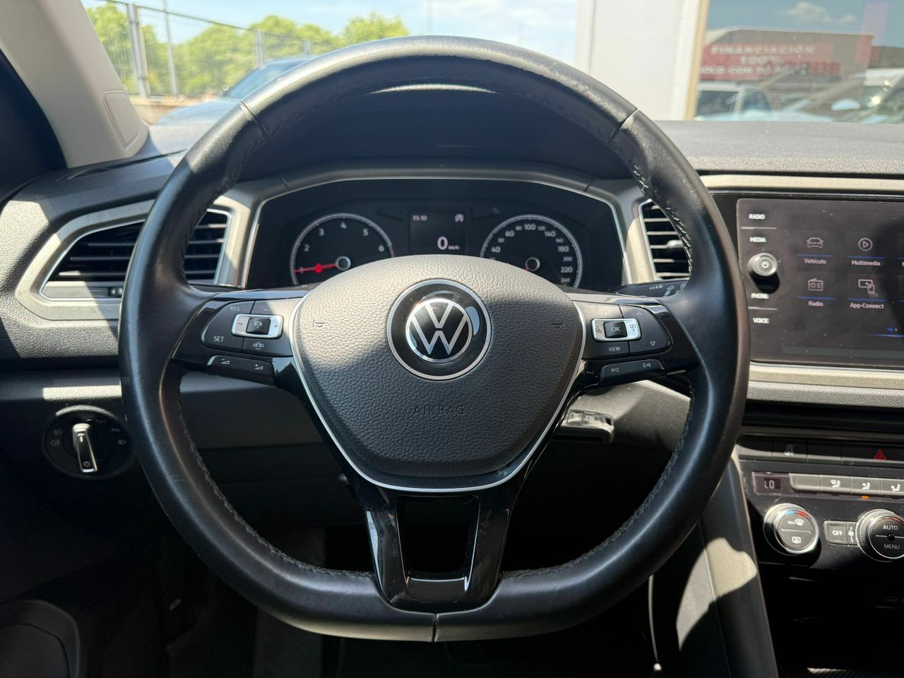Volkswagen T-Roc Advance R-Line 1.0 TSI 81kW (110CV) - Foto 2