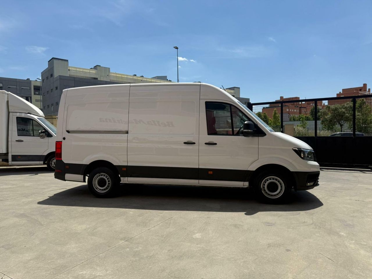 Volkswagen Crafter 2.0 TDI L3 H2  - Foto 2