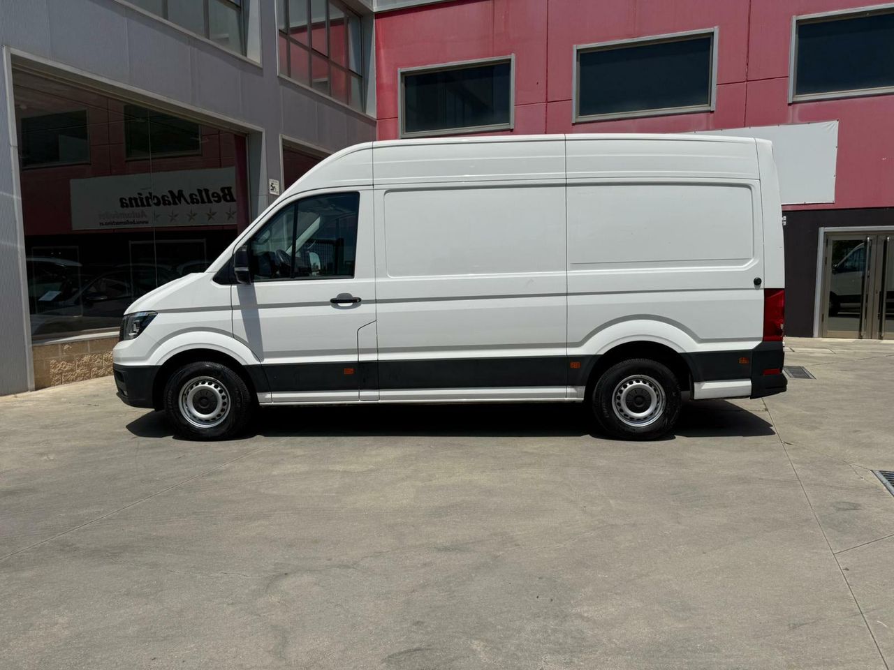 Volkswagen Crafter 2.0 TDI L3 H2  - Foto 2