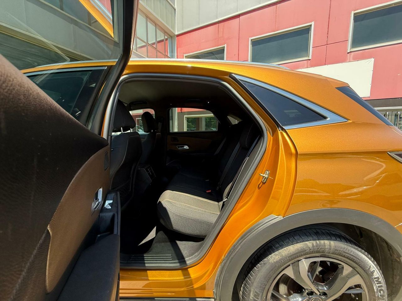DS DS 7 PureTech 132kW (180CV) Auto. SO CHIC - Foto 2