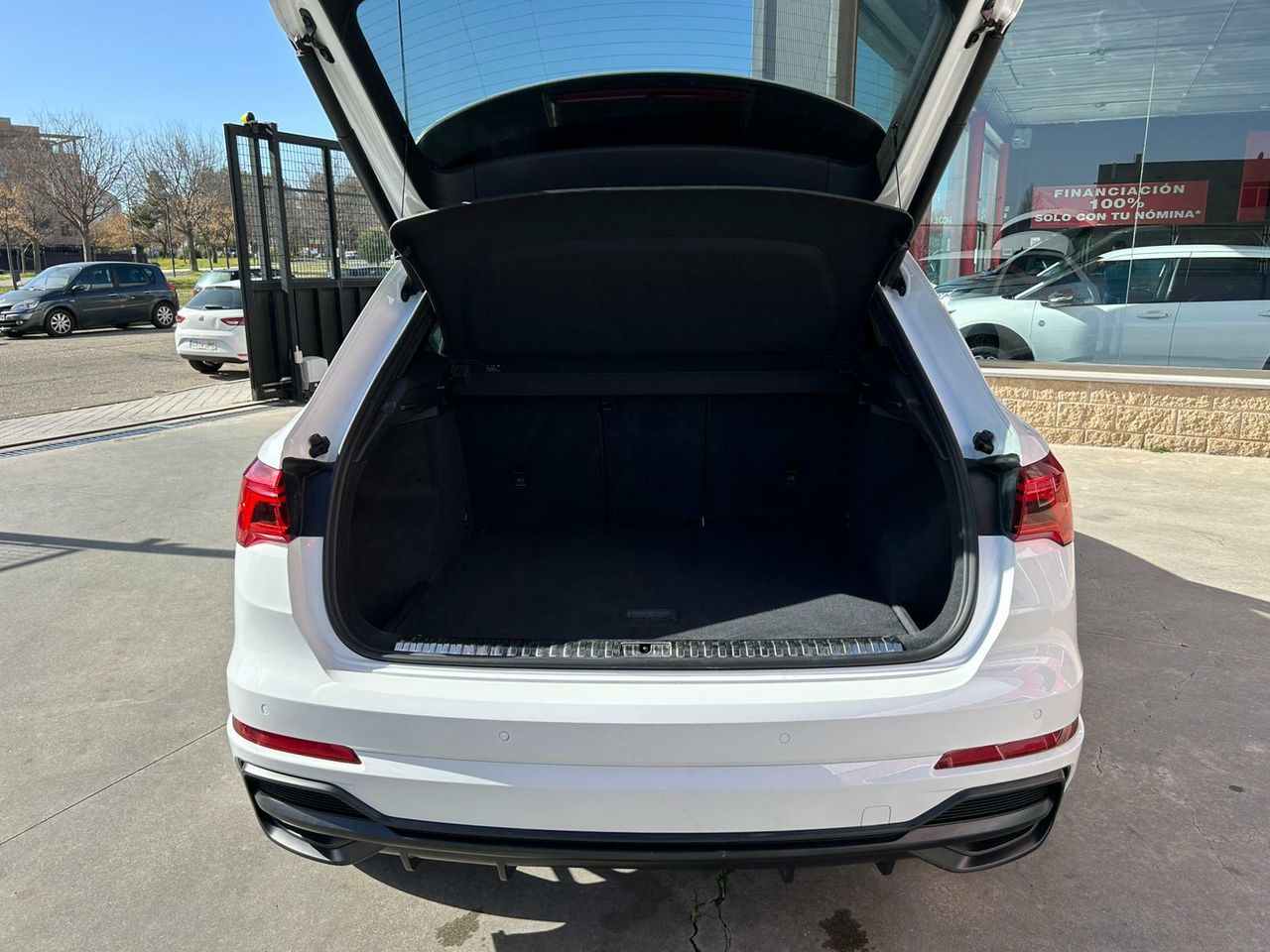 Audi Q3 45 TFSI 169kW S tronic Quattr Black Line - Foto 2
