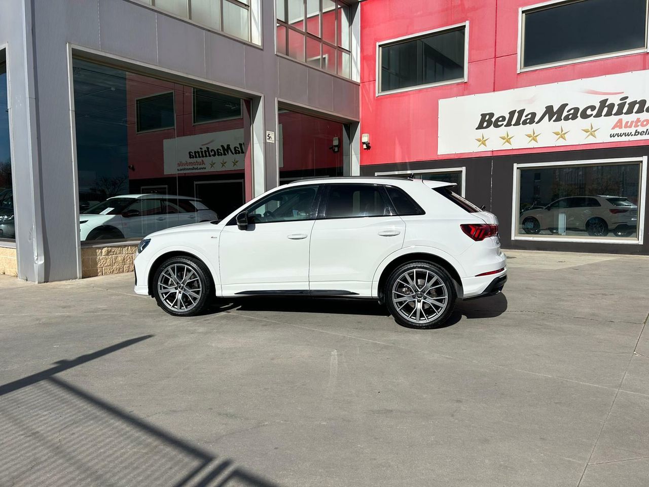 Audi Q3 45 TFSI 169kW S tronic Quattr Black Line - Foto 2