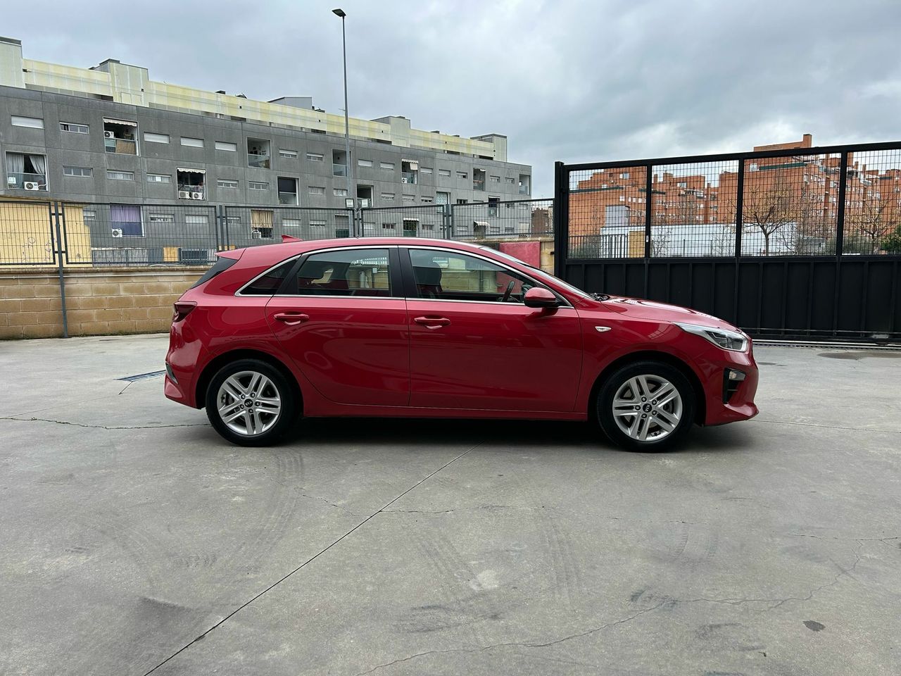 Kia Ceed 1.6 CRDi 85kW (115CV) Drive - Foto 2