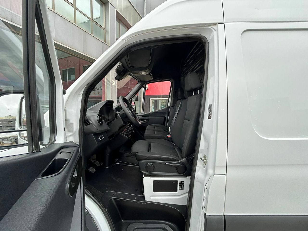 Mercedes Sprinter 314 CDI RWD L2 H2  - Foto 2