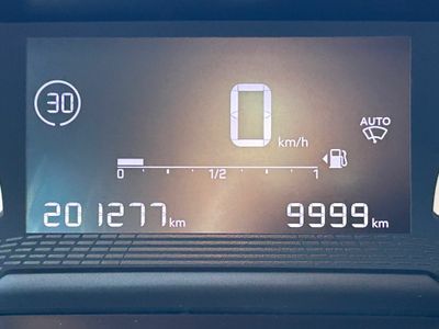 Peugeot 2008 Active BlueHDI 81kW (110CV)