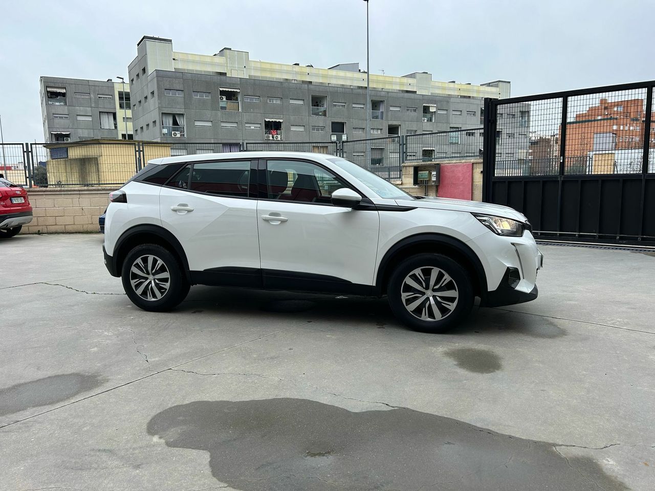 Peugeot 2008 Active BlueHDI 81kW (110CV) - Foto 2