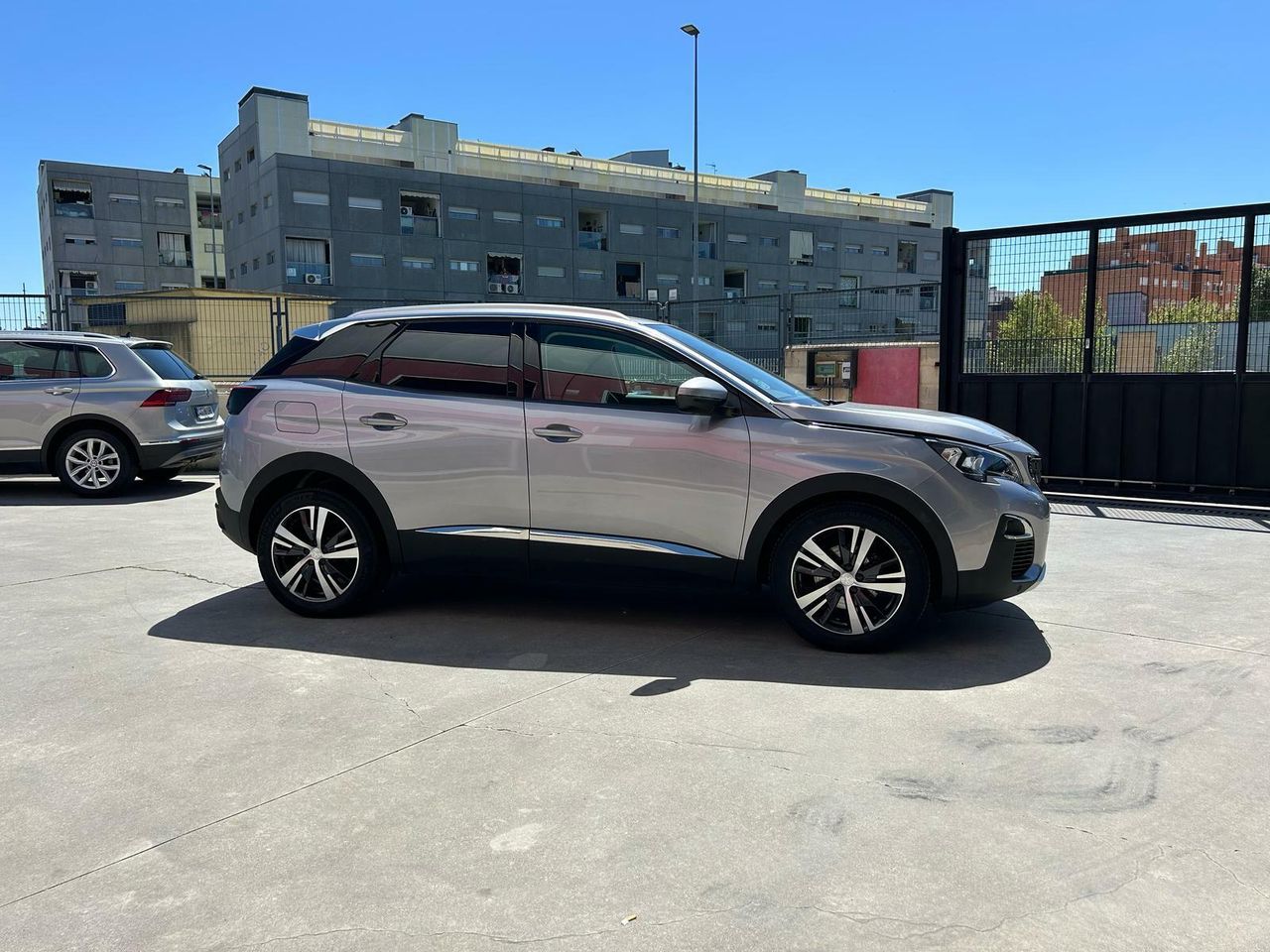 Peugeot 3008 1.5 BlueHDi 96kW (130CV) S&S Allure - Foto 2