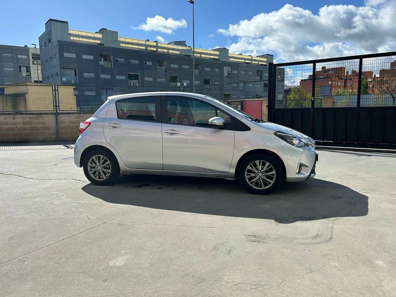 Toyota Yaris 1.5 110 Active Tech - Foto 2