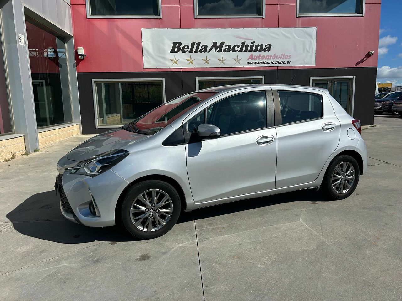 Toyota Yaris 1.5 110 Active Tech - Foto 2