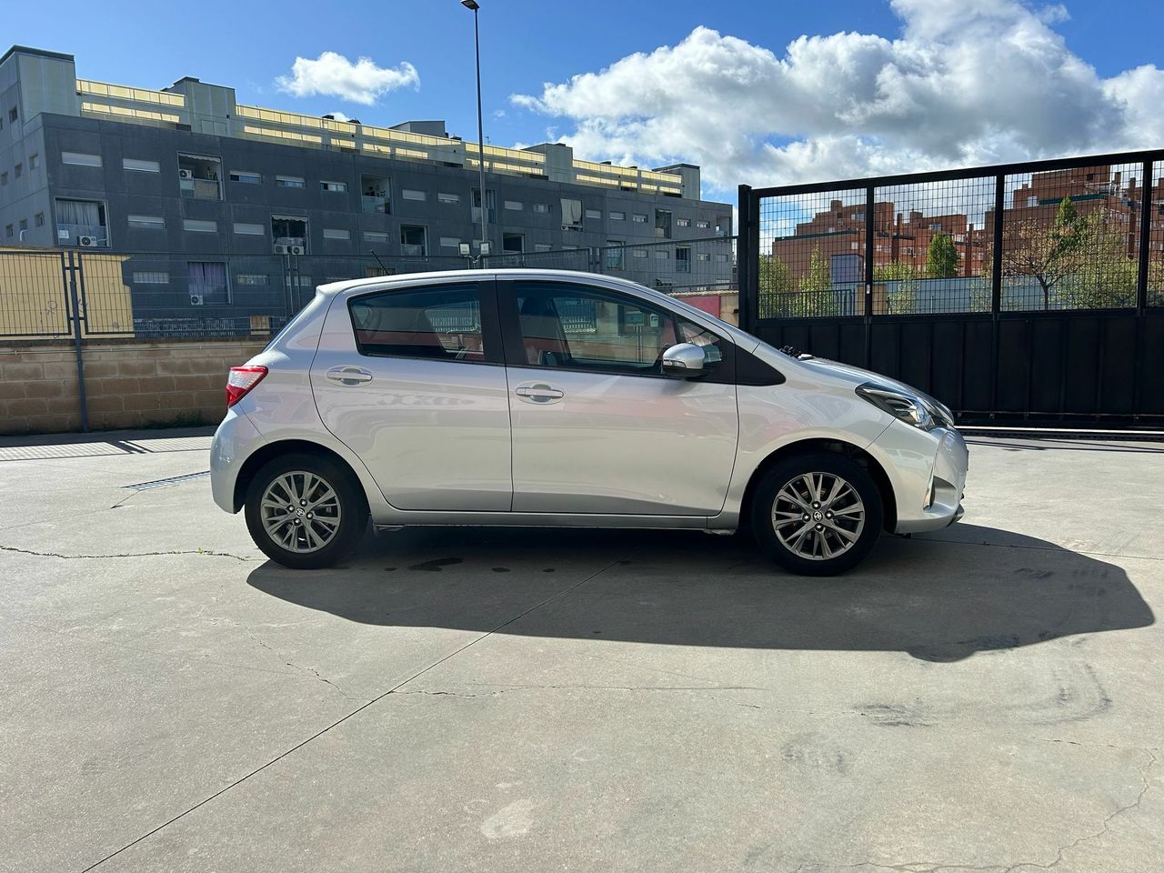Toyota Yaris 1.5 110 Active Tech - Foto 2