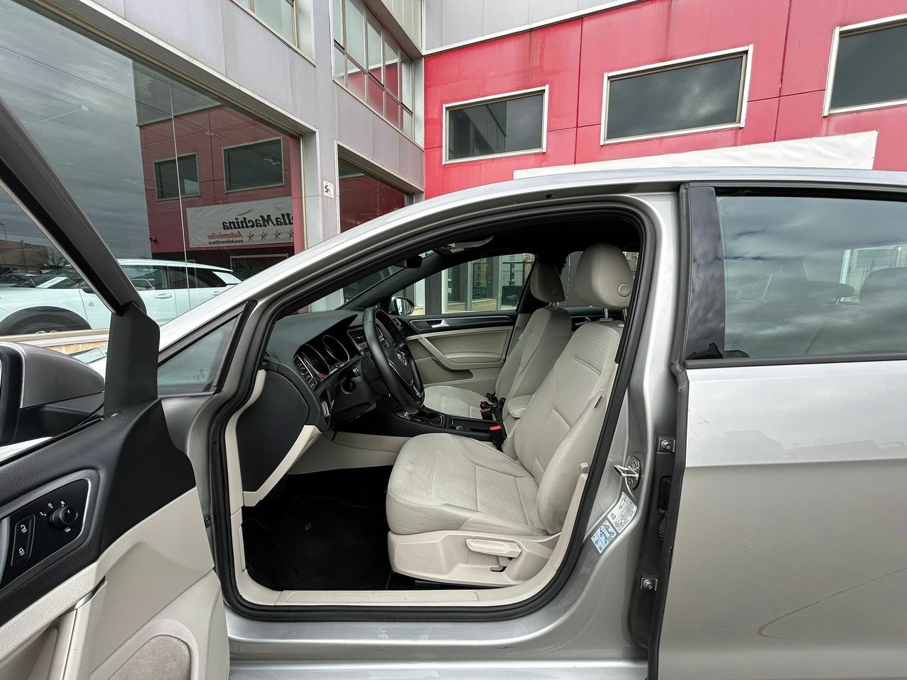 Volkswagen Golf Advance 1.6 TDI 85kW (115CV) DSG - Foto 2