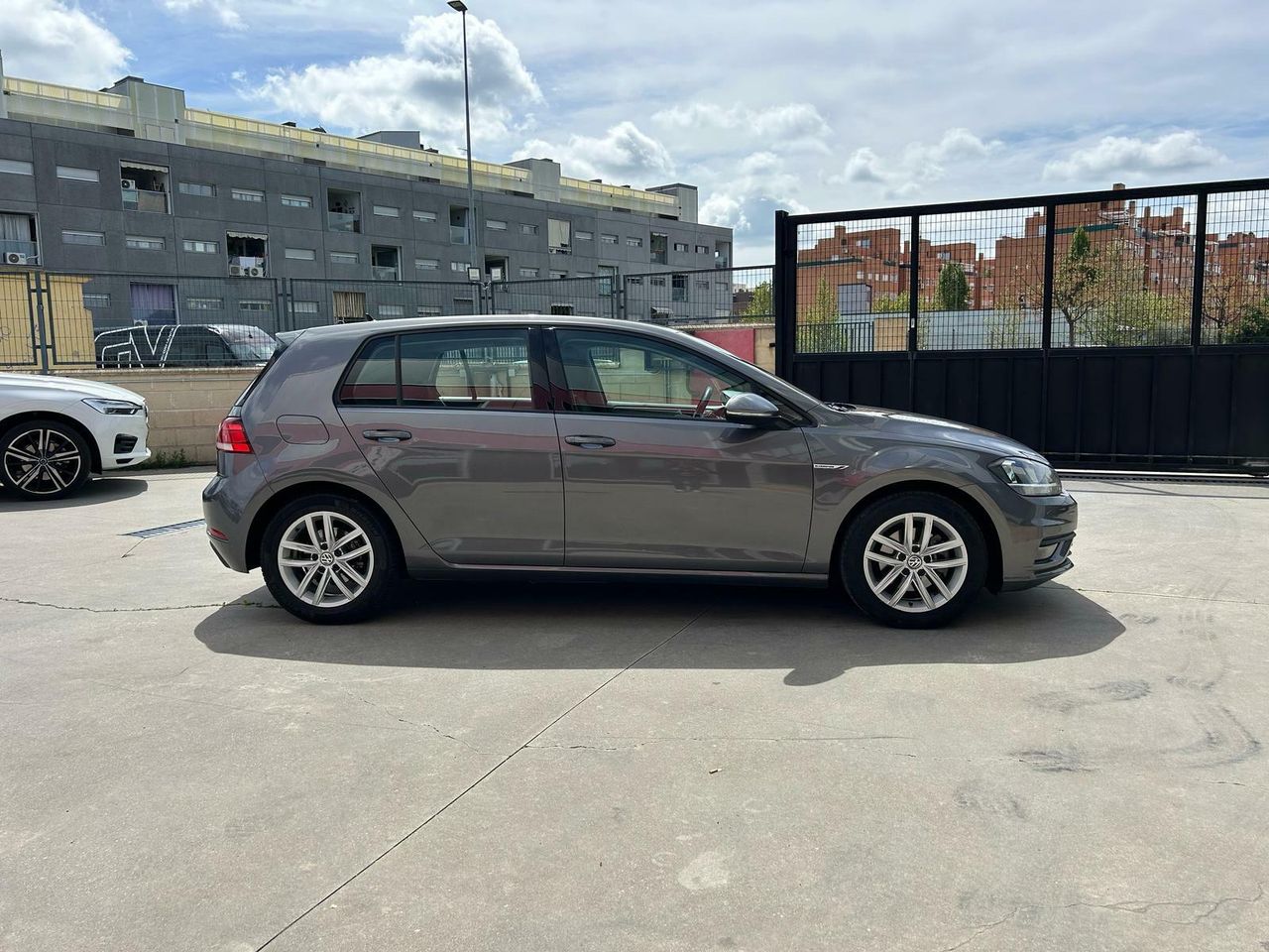 Volkswagen Golf Last Edition 1.5 TSI EVO 96kW (130CV) - Foto 2