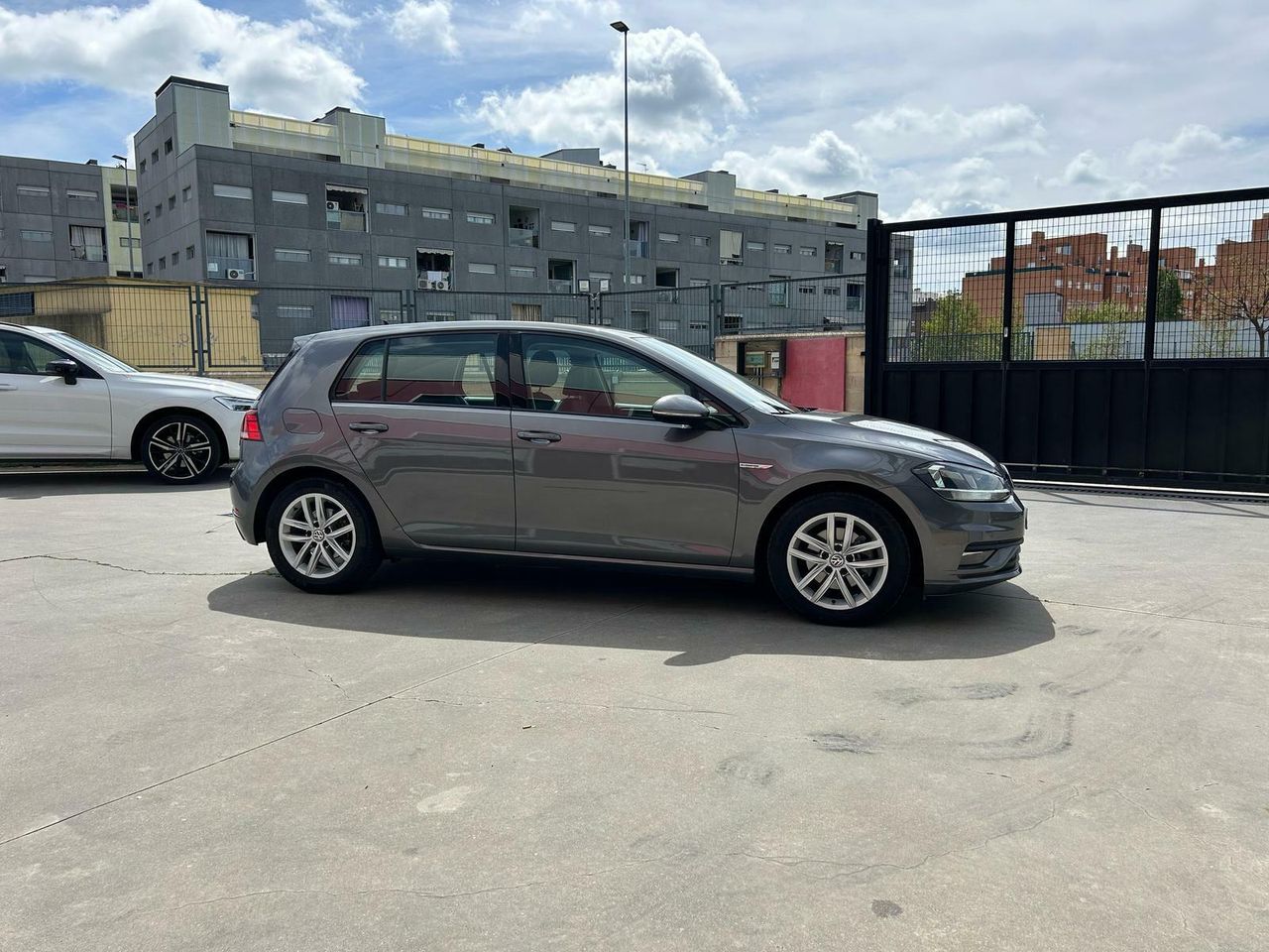 Volkswagen Golf Last Edition 1.5 TSI EVO 96kW (130CV) - Foto 2