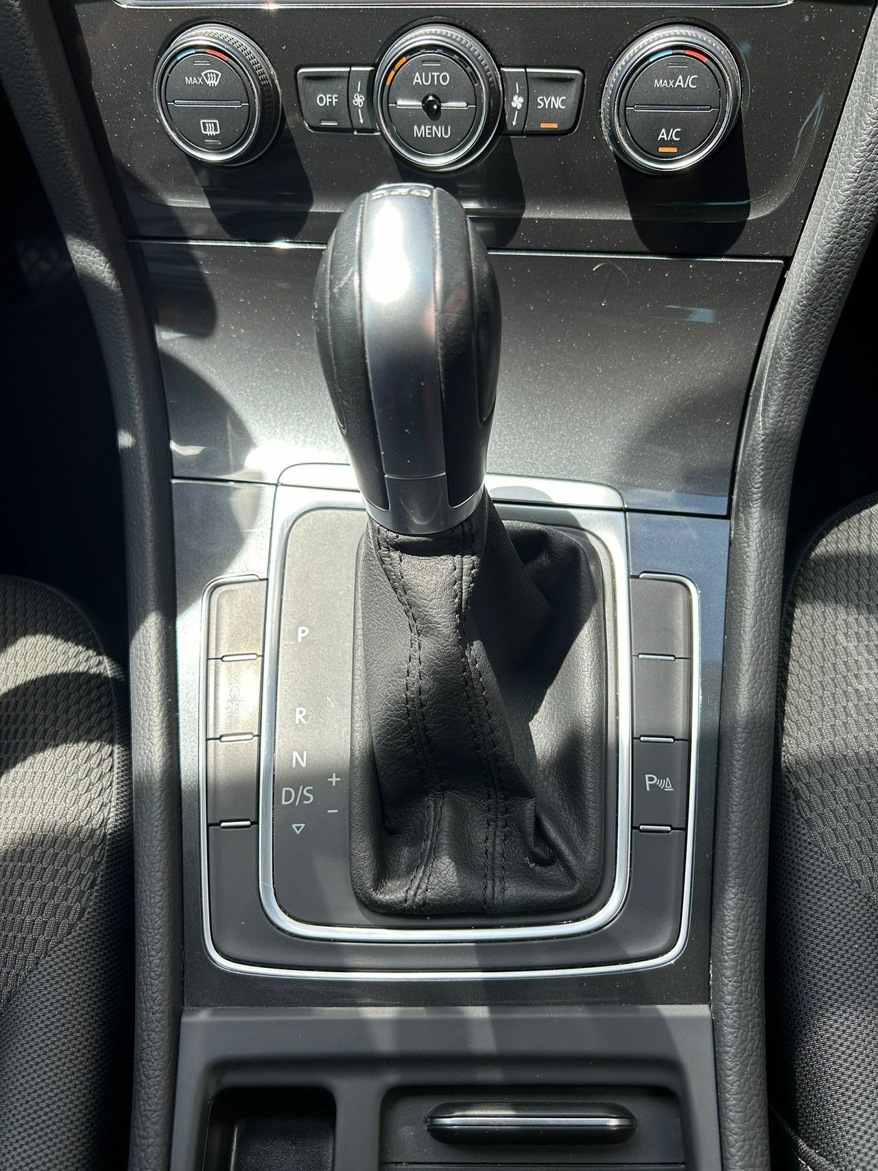 Volkswagen Golf Sport 2.0 TDI 110kW (150CV) DSG - Foto 2