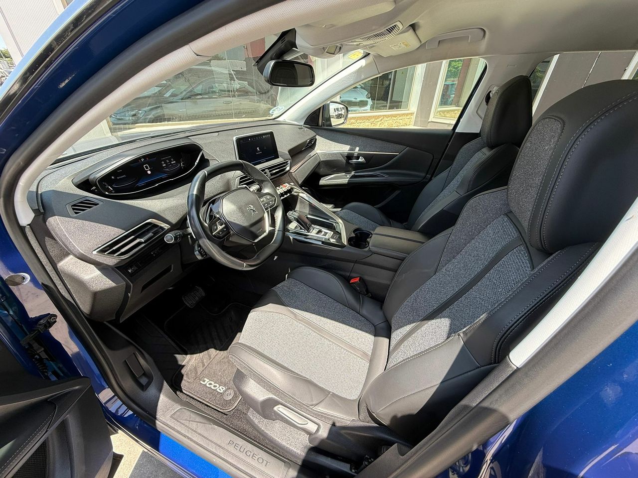 Peugeot 3008 1.5 BlueHDi 96kW (130CV) S&S Allure EAT8 - Foto 2