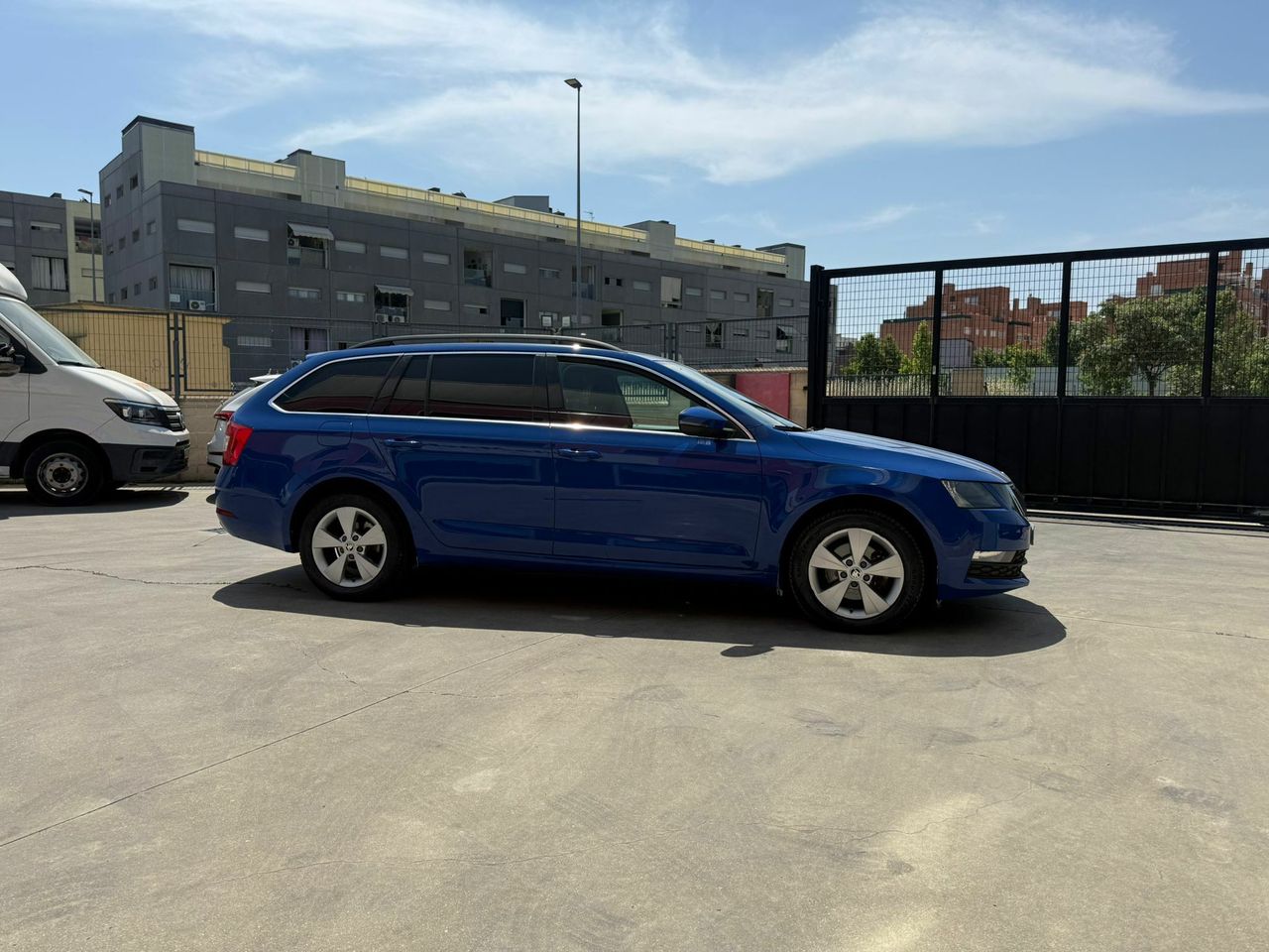 Skoda Octavia Combi 2.0 TDI 110kW(150CV) DSG Ambition - Foto 2