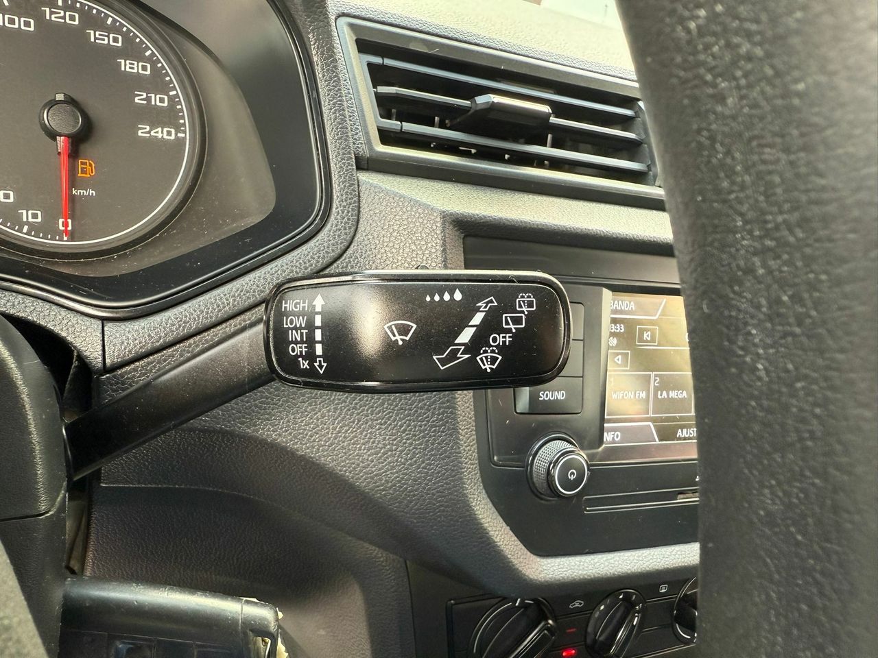 Seat Arona 1.0 TSI 70kW (95CV) Style Ecomotive - Foto 2