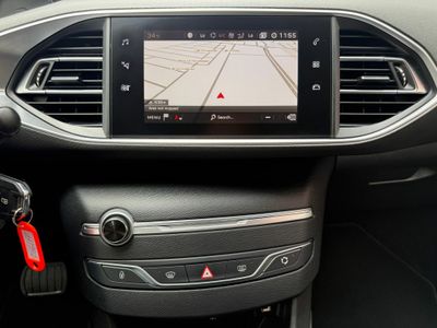 Peugeot 308 SW Style BlueHDi 130 S&S EAT8