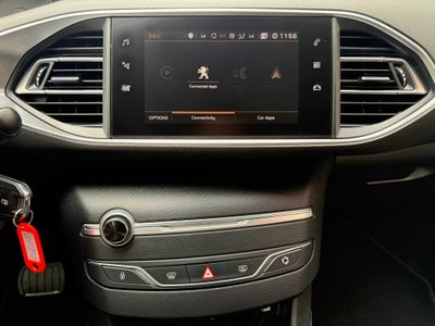 Peugeot 308 SW Style BlueHDi 130 S&S EAT8