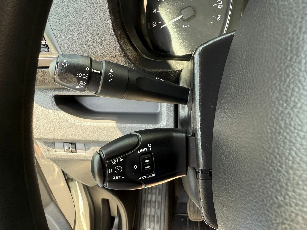 Toyota Proace Compact Combi 120cv 6 plazas  - Foto 2