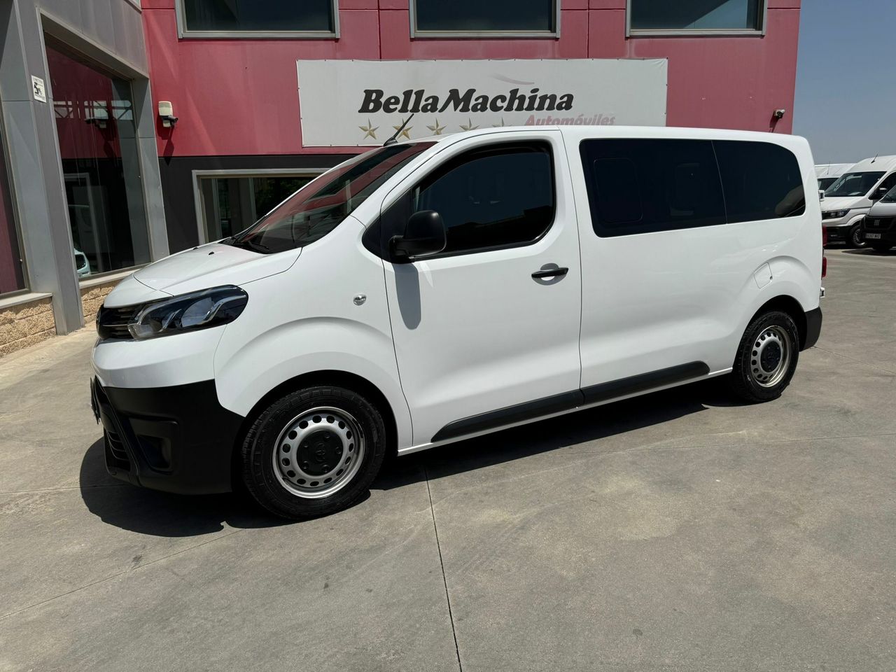 Toyota Proace Compact Combi 120cv 6 plazas  - Foto 2