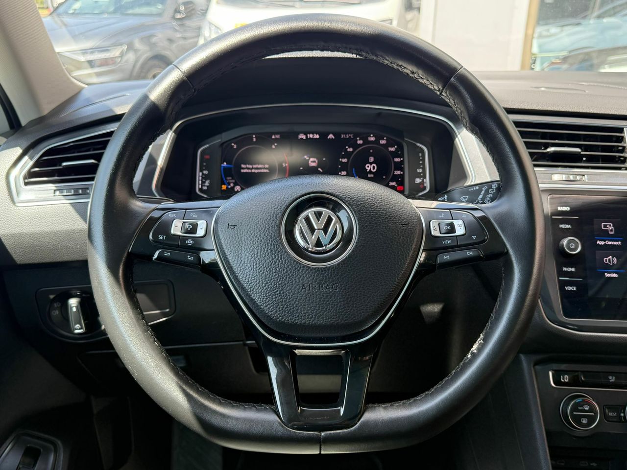 Volkswagen Tiguan Sport 2.0 TDI 147kW (200CV) 4Motion DSG - Foto 2