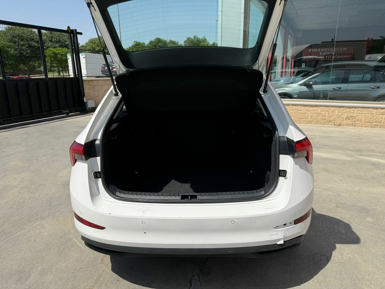 Skoda Scala 1.0 TSI 70 KW (95 CV) Ambition - Foto 2