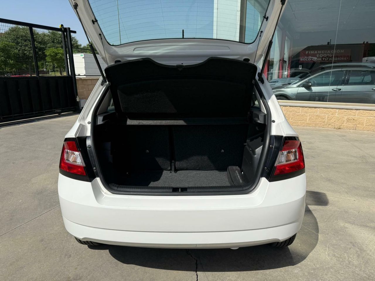 Skoda Fabia 1.0 MPI 75cv Ambition - Foto 2