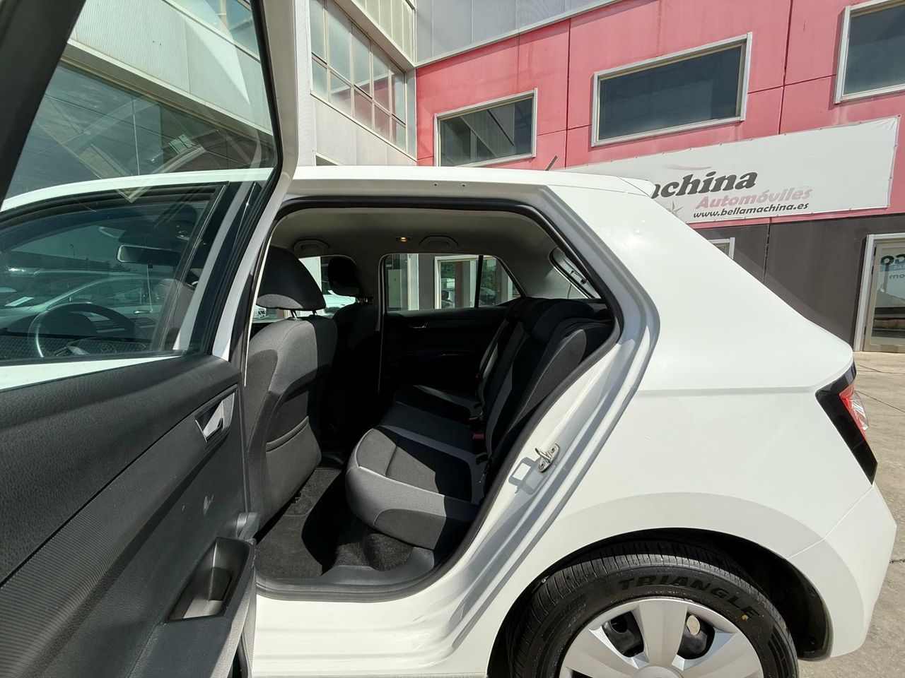 Skoda Fabia 1.0 MPI 75cv Ambition - Foto 2