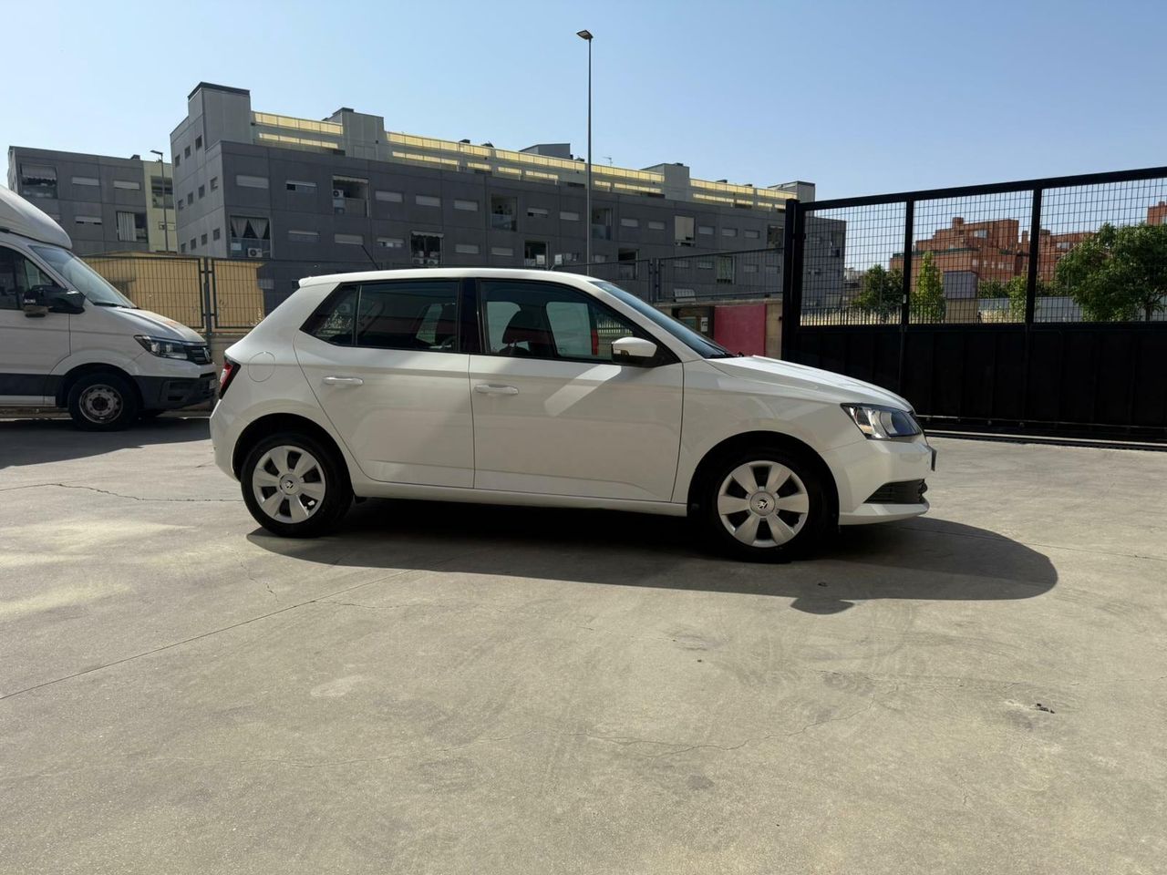Skoda Fabia 1.0 MPI 75cv Ambition - Foto 2