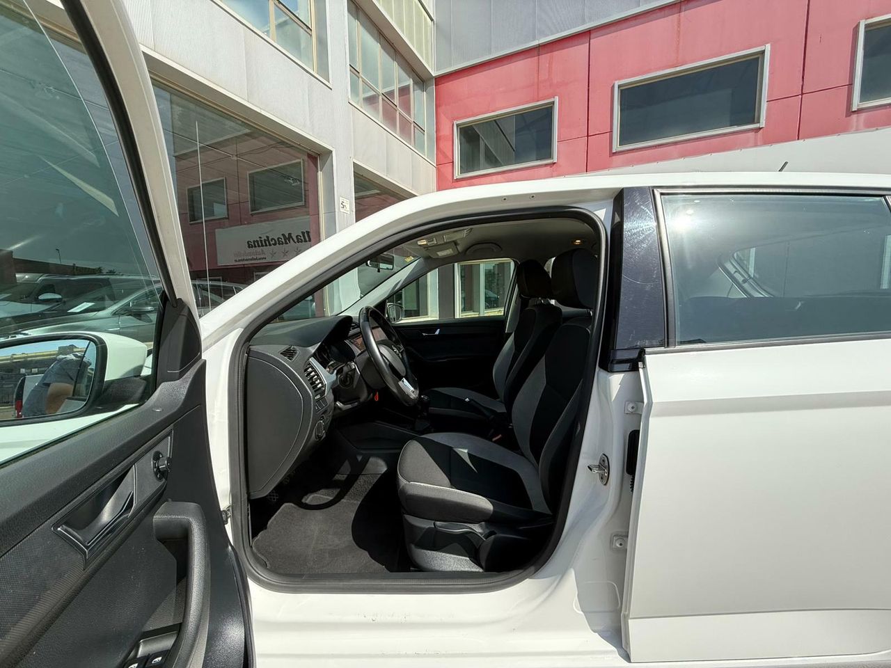 Skoda Fabia 1.0 MPI 75cv Ambition - Foto 2