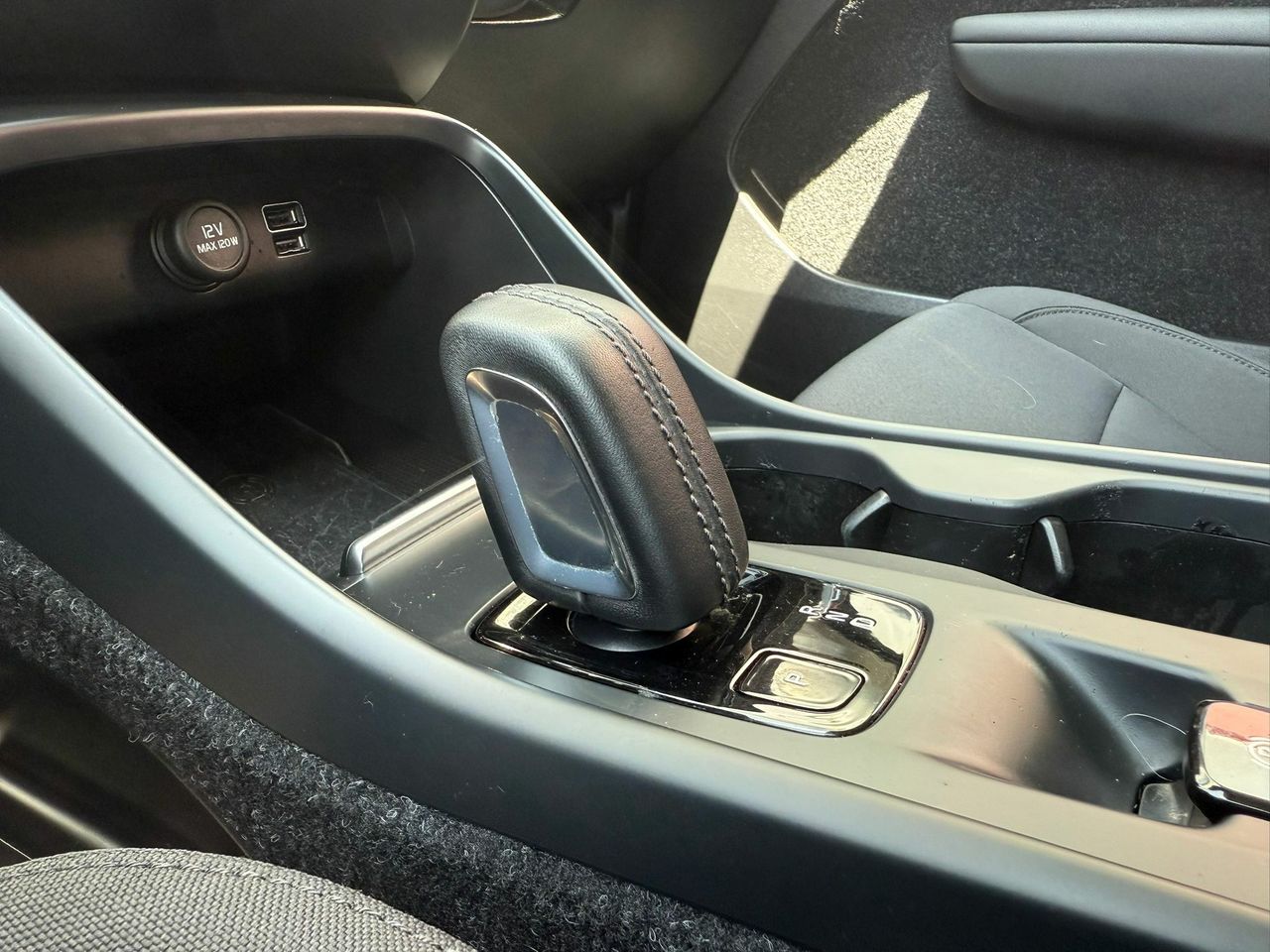 Volvo XC40 1.5 T3 Momentum Auto - Foto 2