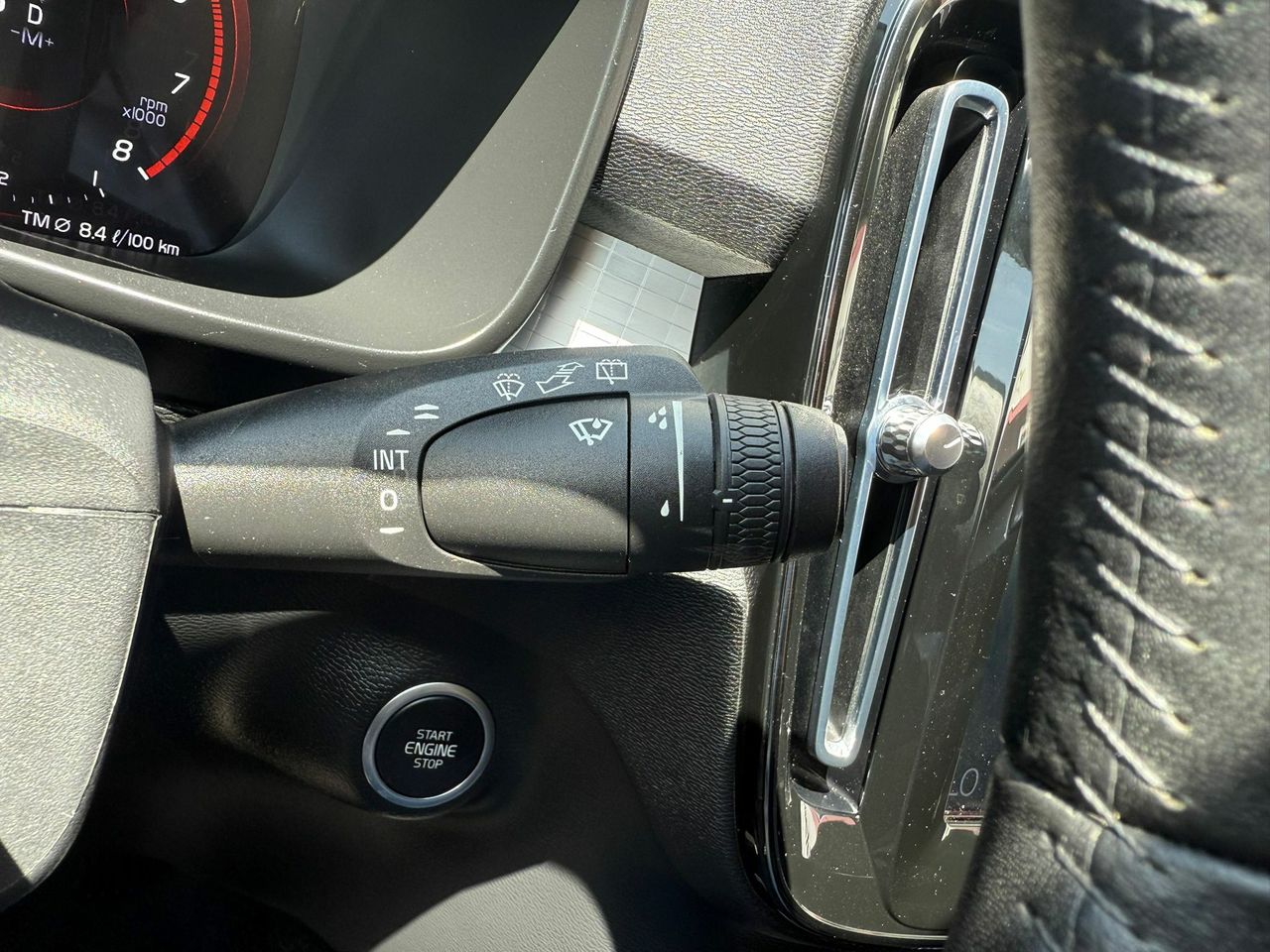 Volvo XC40 1.5 T3 Momentum Auto - Foto 2