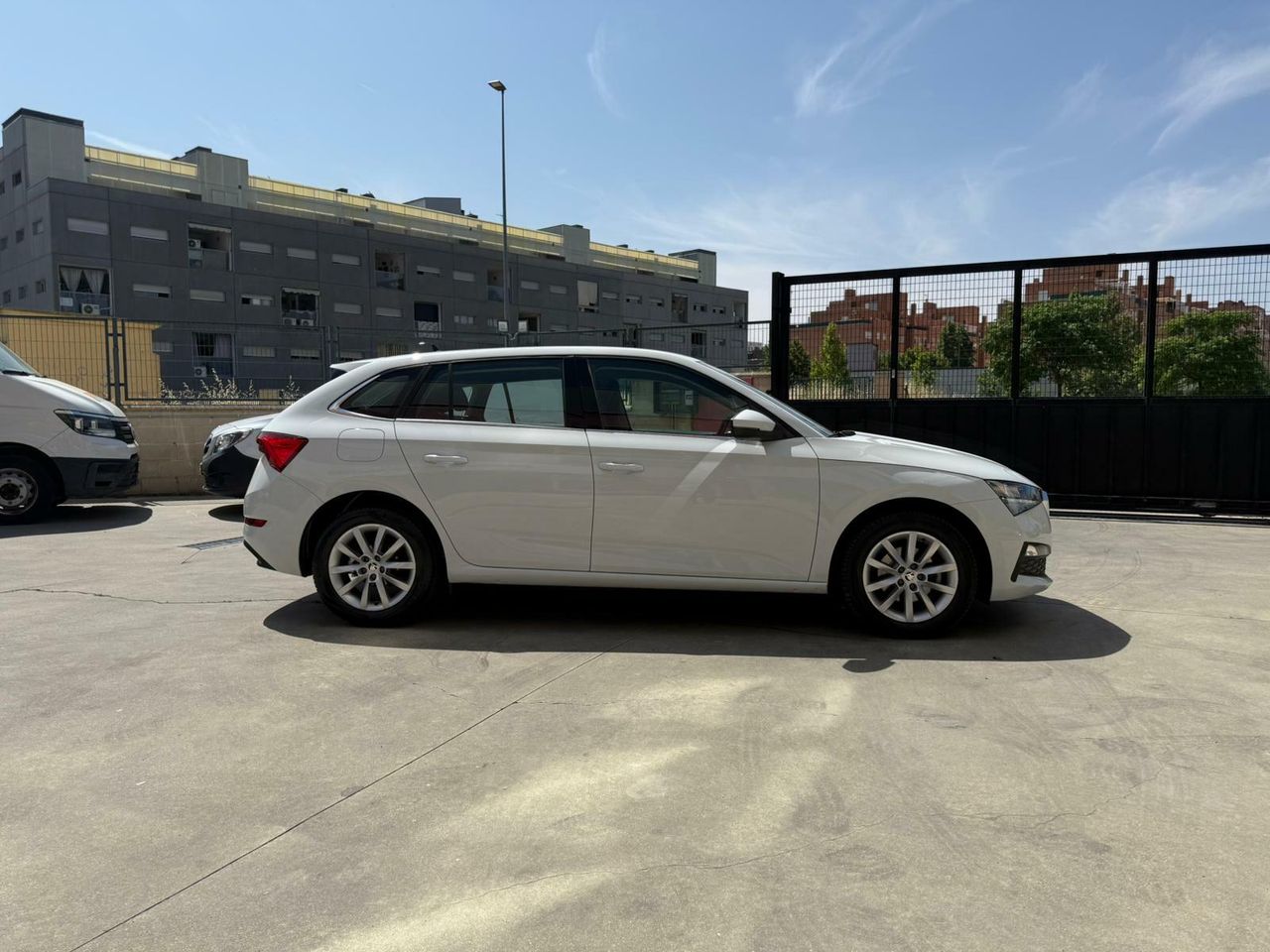 Skoda Scala SCALA 1.6 TDI 85 KW (115 CV) Ambition - Foto 2