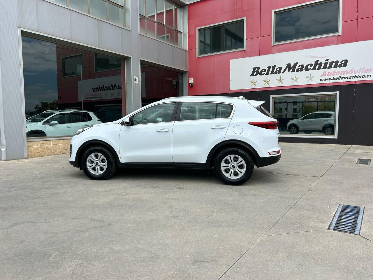 Kia Sportage 1.6 CRDi VGT 85kW (115CV) Business 4x2 - Foto 2