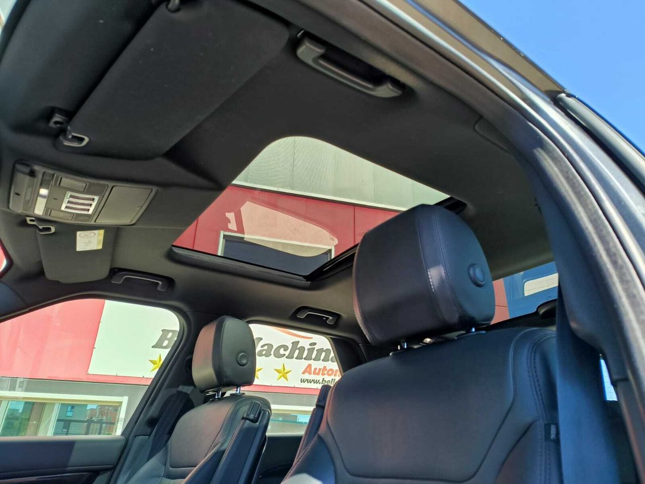 Land-Rover Discovery 3.0 Si6 250kW (340CV) HSE Auto - Foto 2